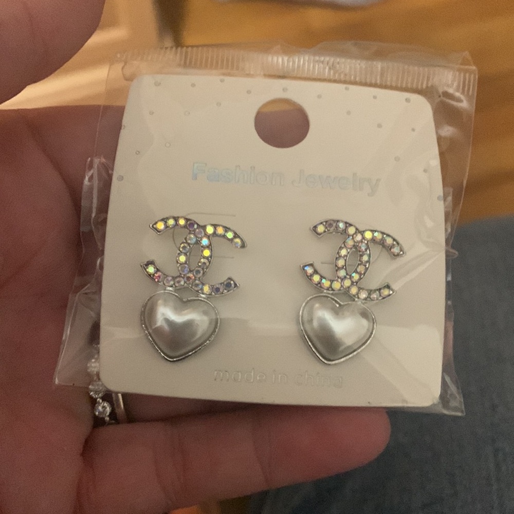 Silver Heart Crystal Earrings - Picture 3 of 3
